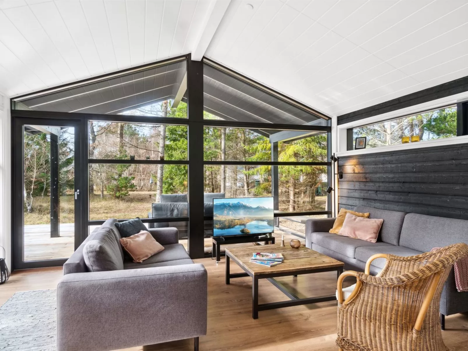 "Ela" - 800m from the sea-Inside