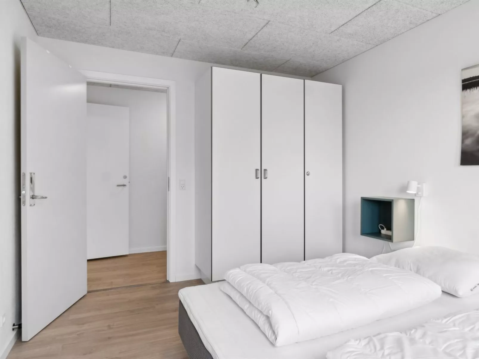 "Thorbiorn" -  from the sea-Drinnen