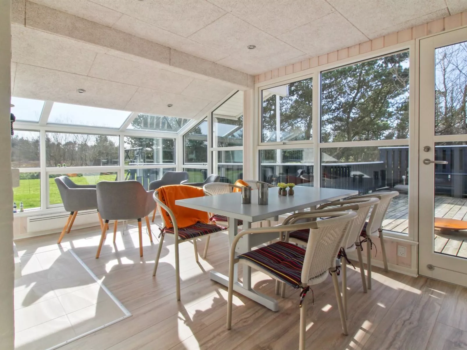 "Emilia" - 1.8km from the sea-Inside