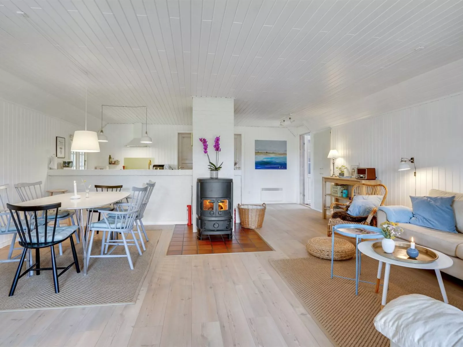 "Sine" - 500m from the sea-Inside