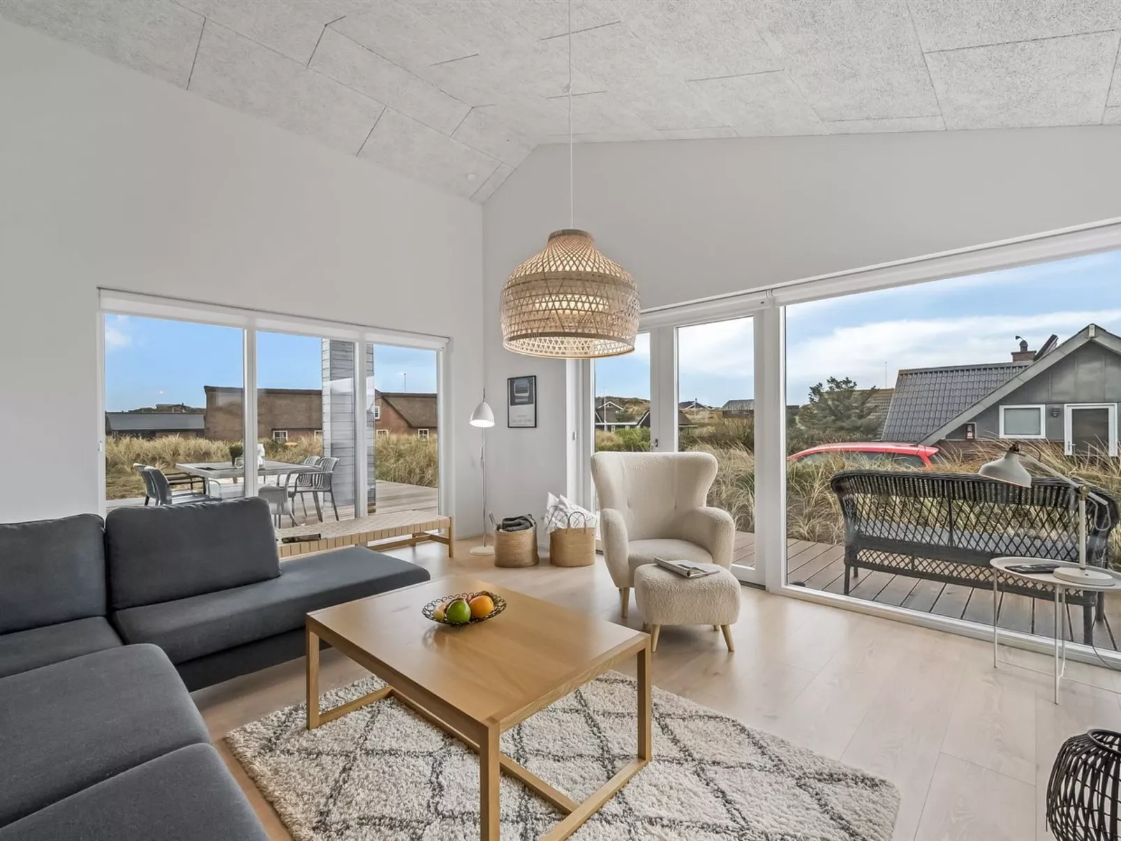 "Chenoa" - 350m from the sea-Dedans