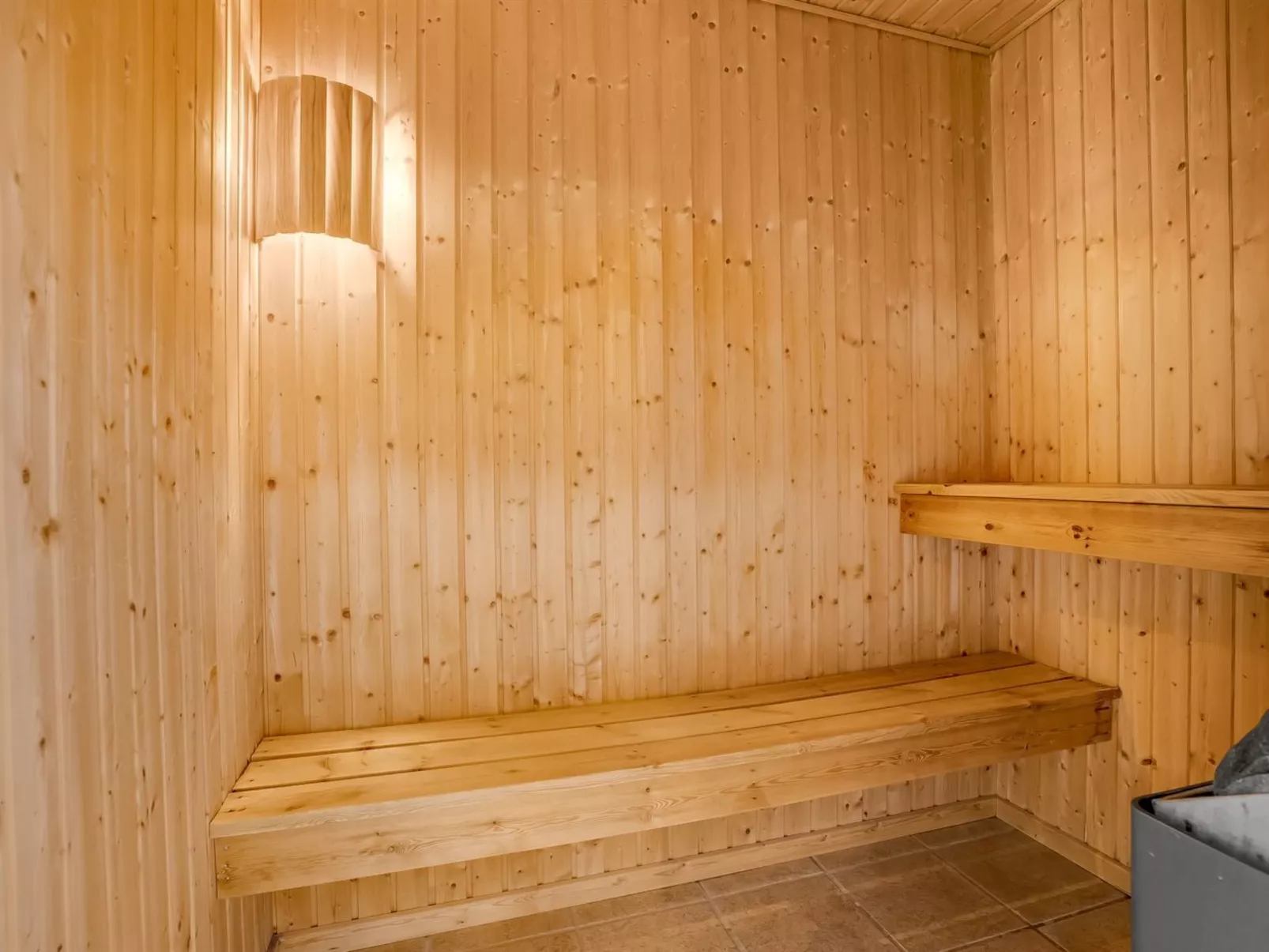 "Binta" - 800m from the sea-Drinnen