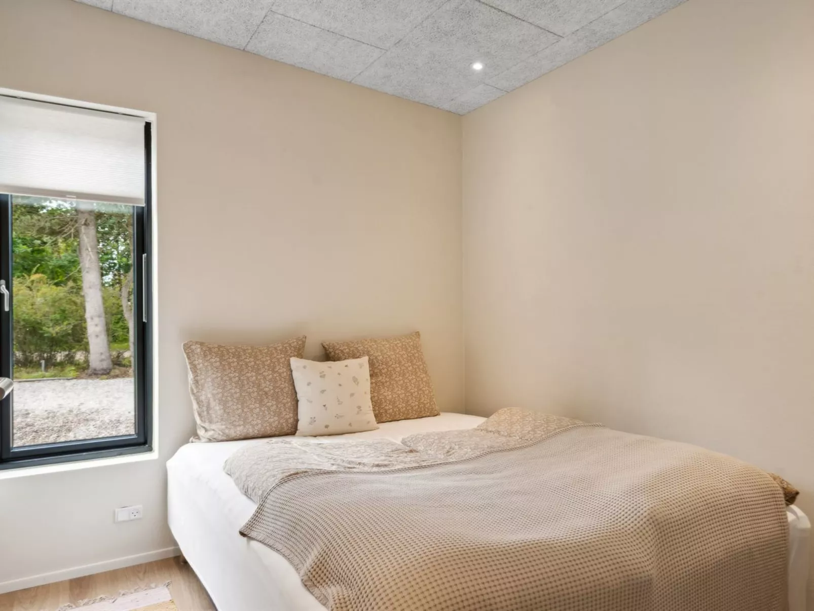 "Karlene" - 300m from the sea-Inside