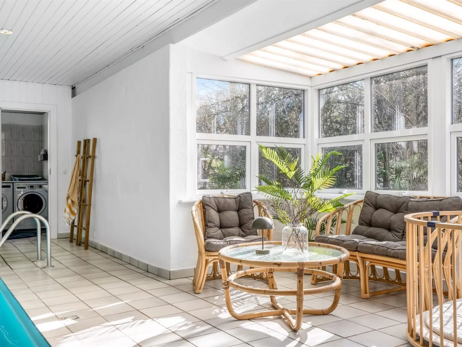 "Karmen" - 250m to the fjord-Inside