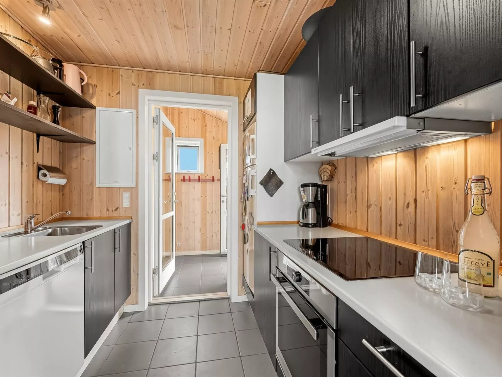 "Felicita" -  from the sea-Dedans