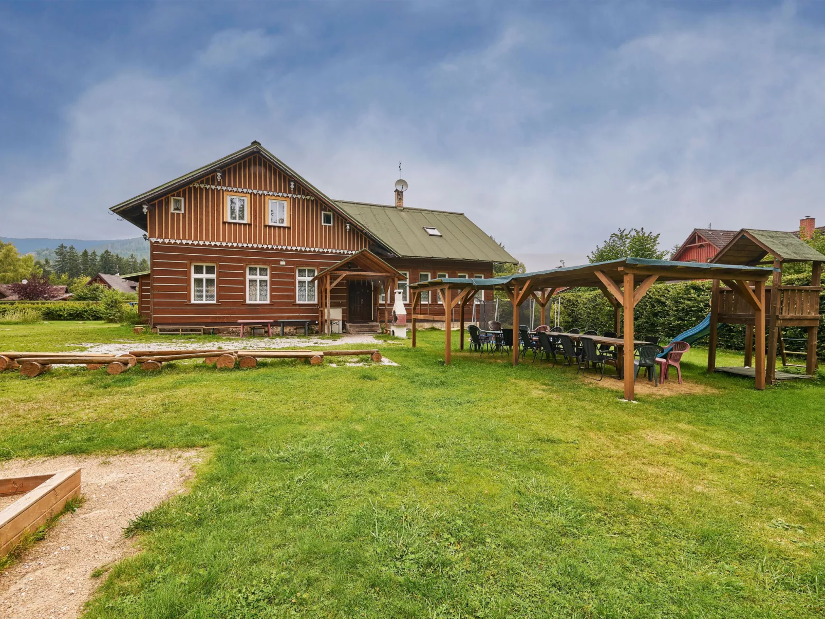 Švýcarský dvůr Lodge-Dehors