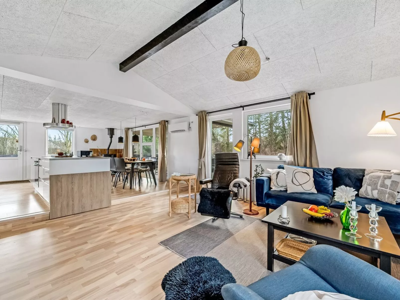 "Tiina" - 500m to the fjord-Inside