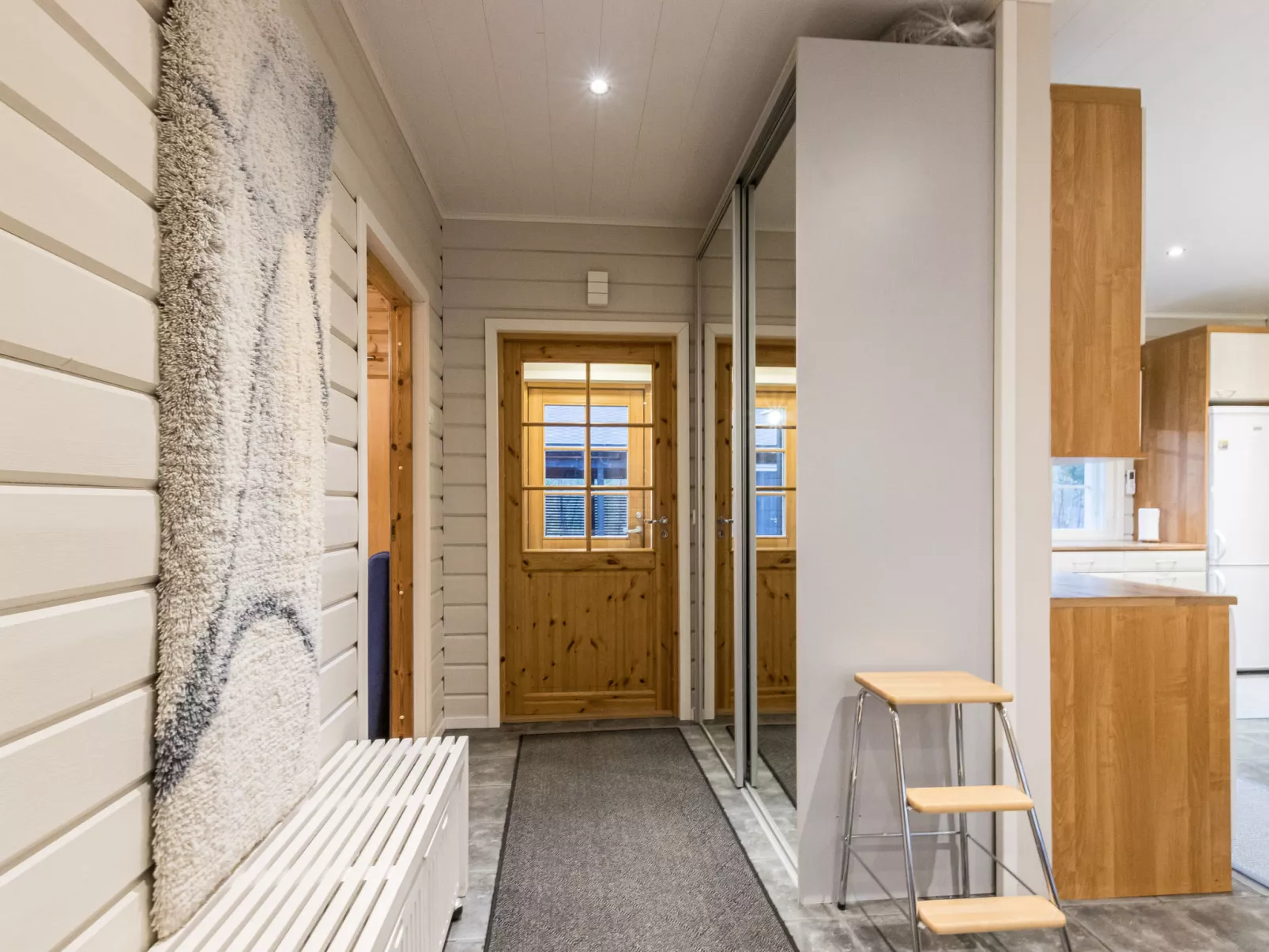 Tuulenpuuska-Drinnen