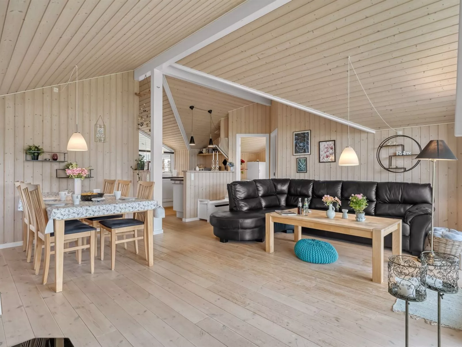 "Antero" - 500m to the fjord-Inside