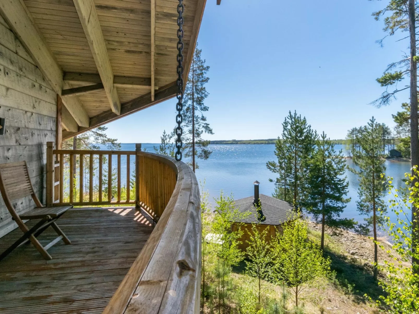 Villa pyöriäinen-Dedans