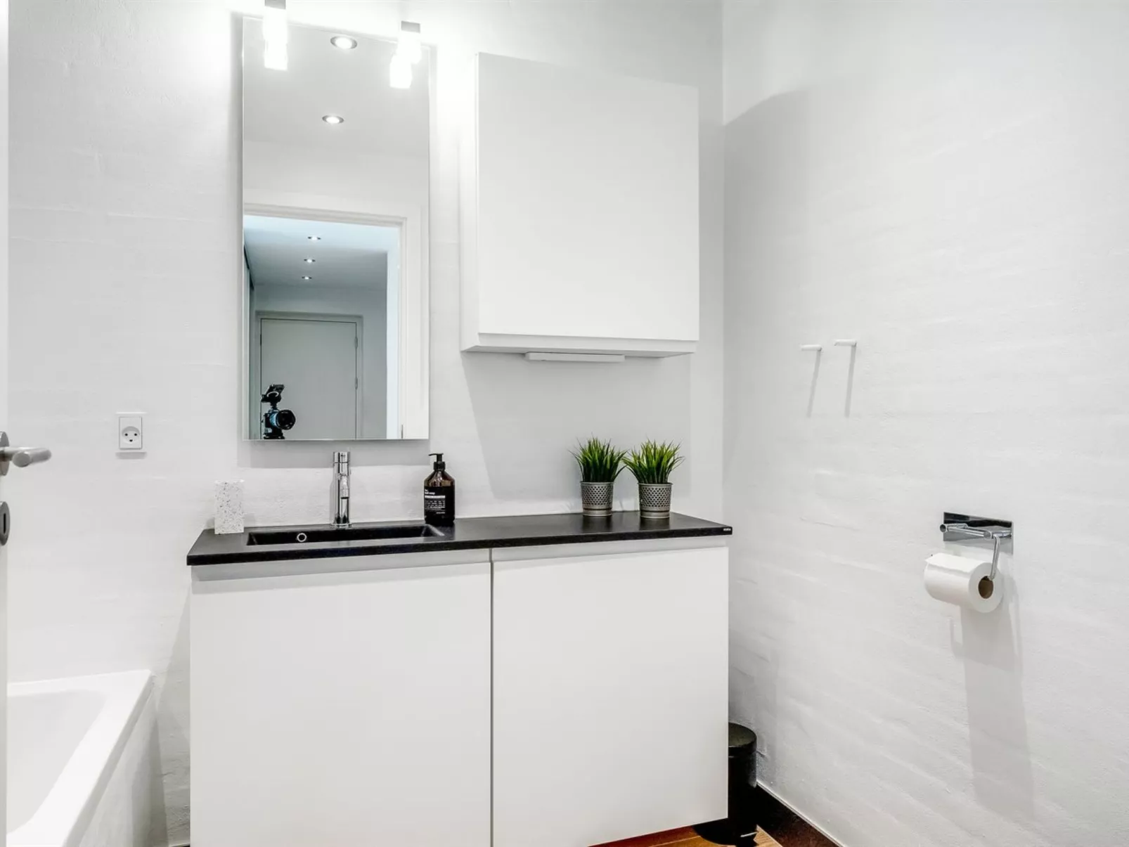 "Anelle" - 2.5km from the sea-Dedans