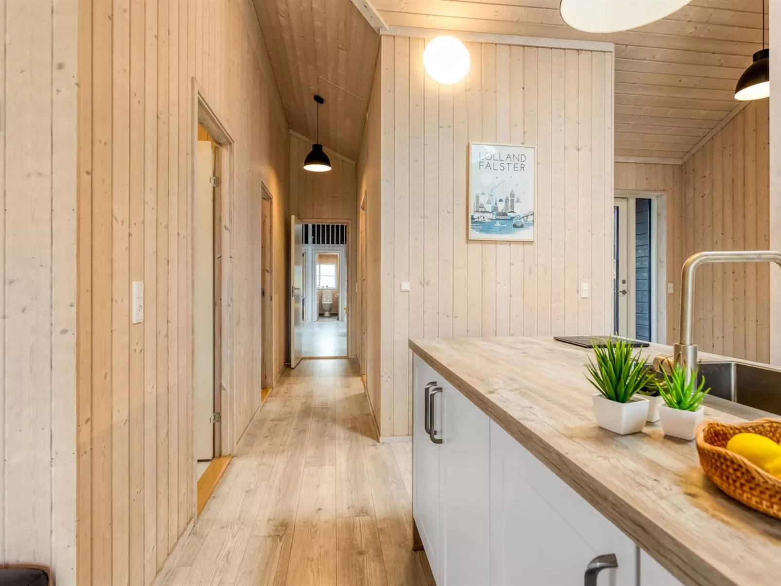 "Bernadine" - 500m from the sea-Dedans