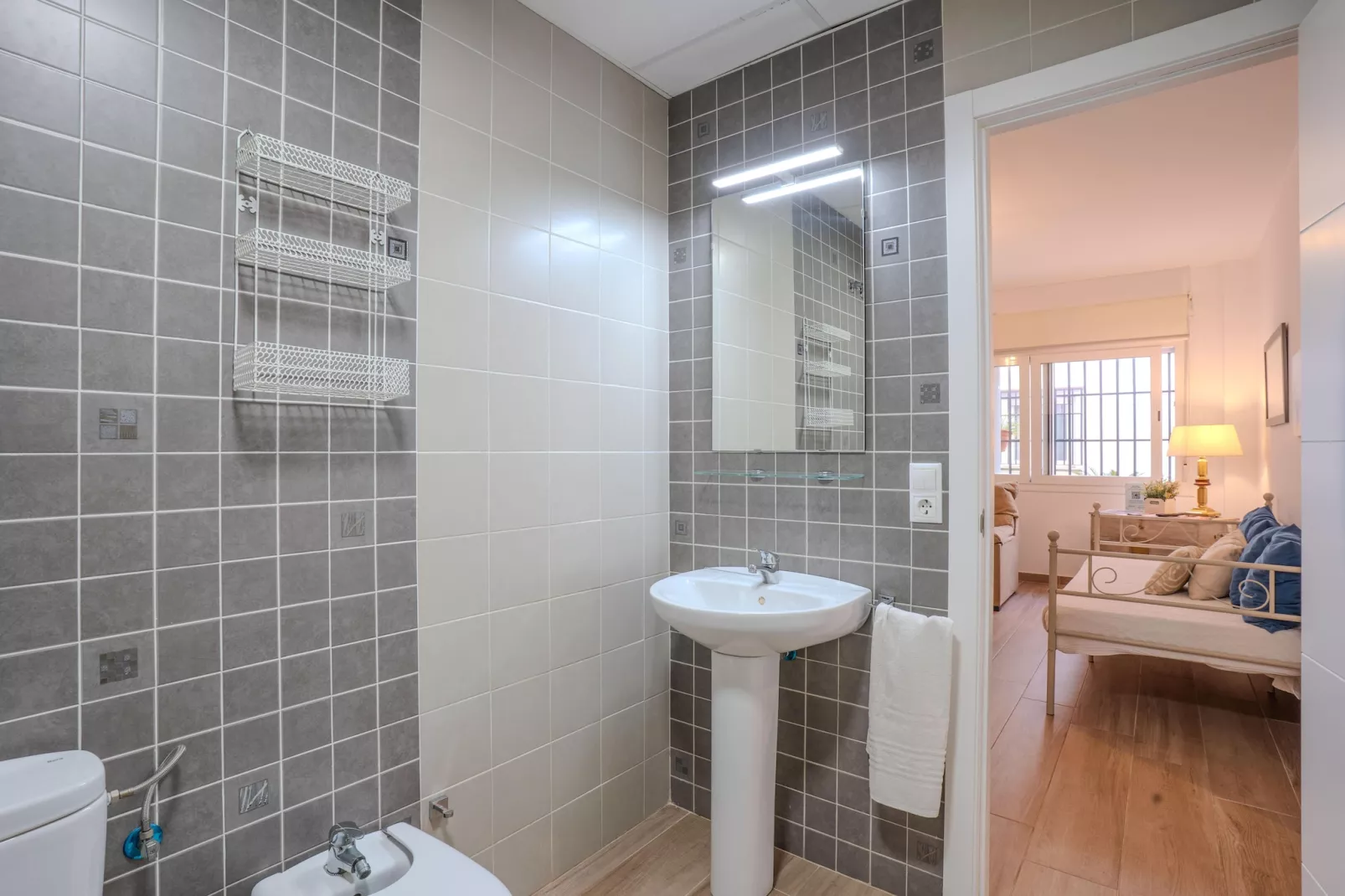 Santa Ángela de la Cruz-Bathroom