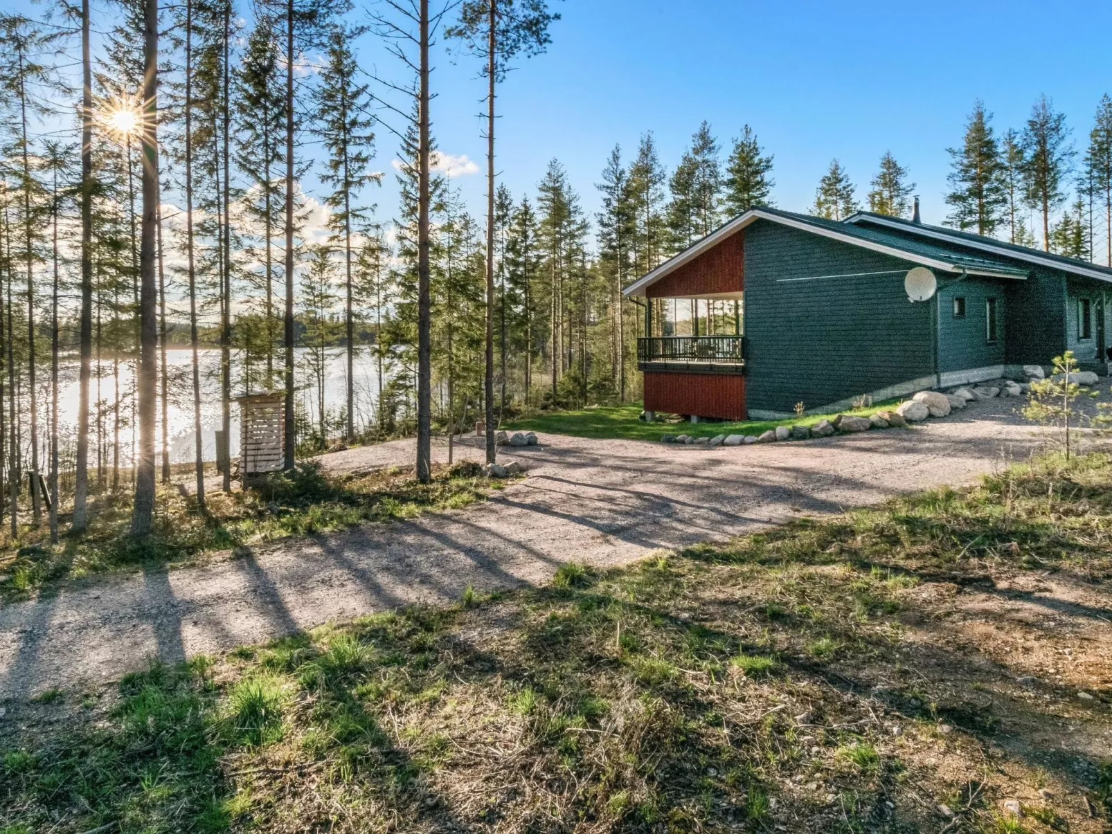 Järven idylli-Inside