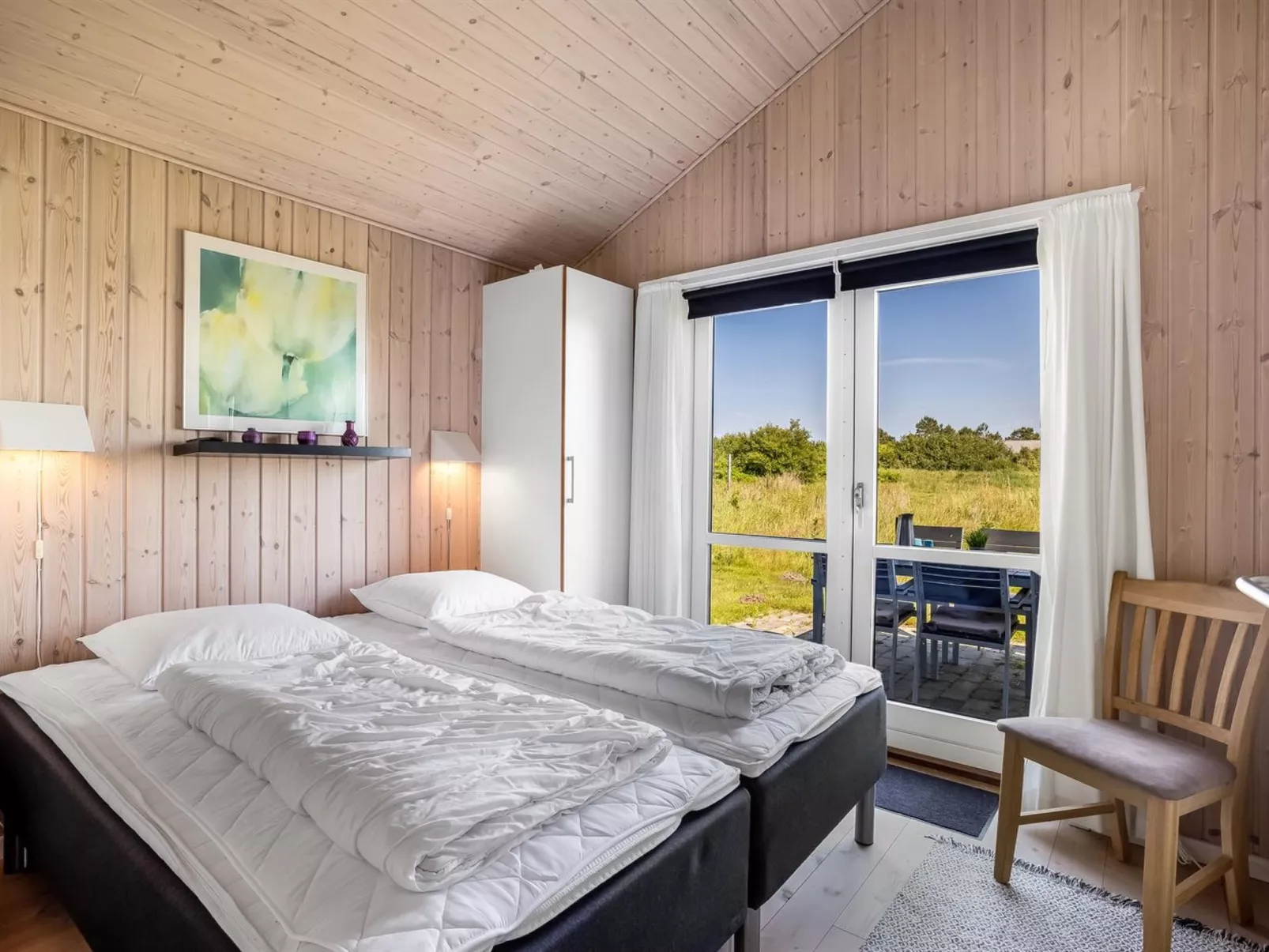 "Ernesta" -  from the sea-Inside