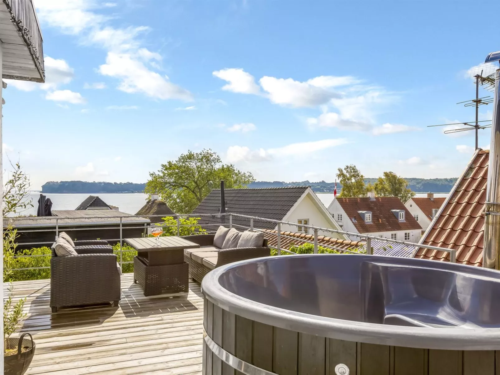 "Delan" - 75m from the sea-Outside