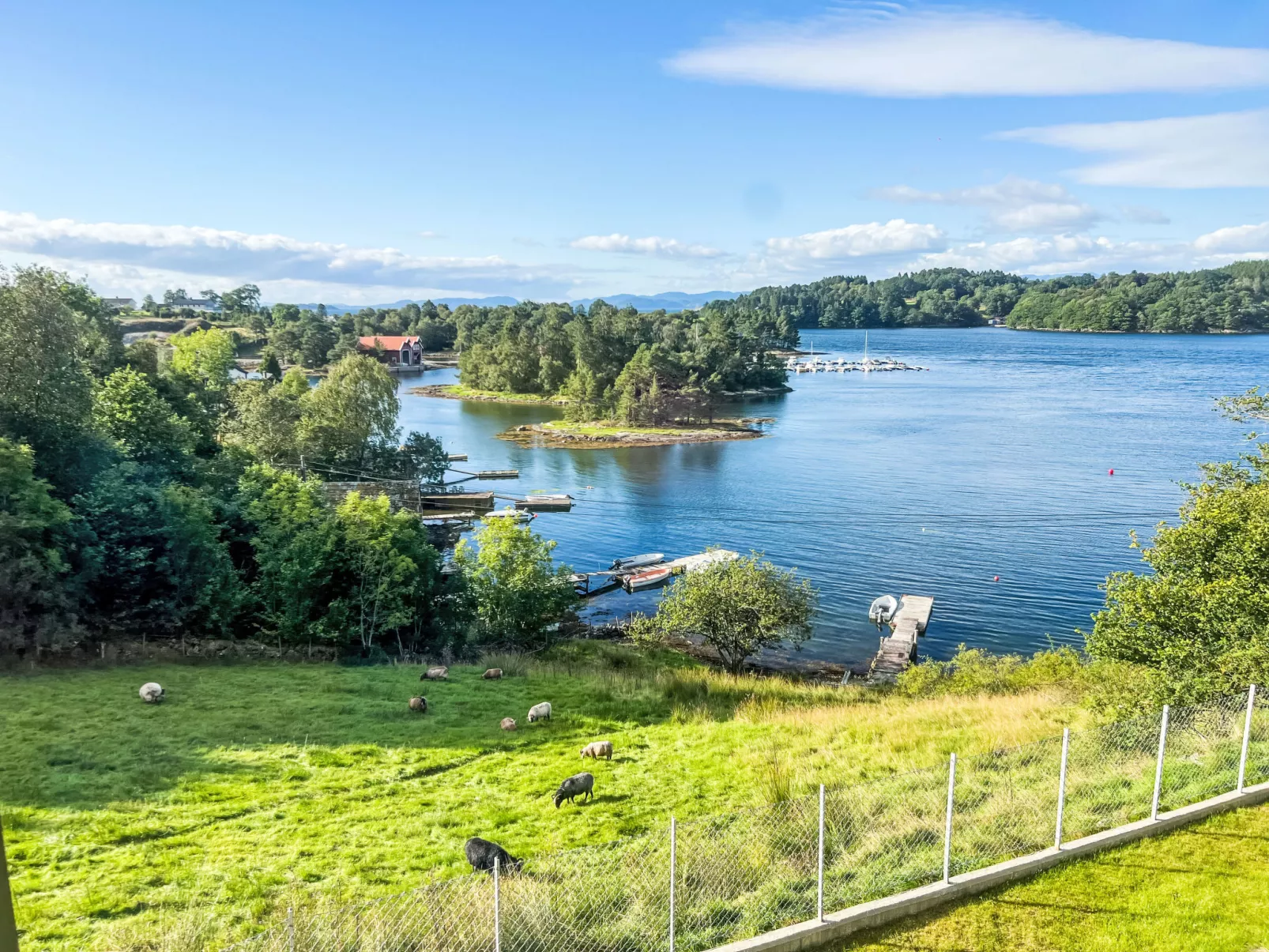 Lauvlid Cottage-Draußen