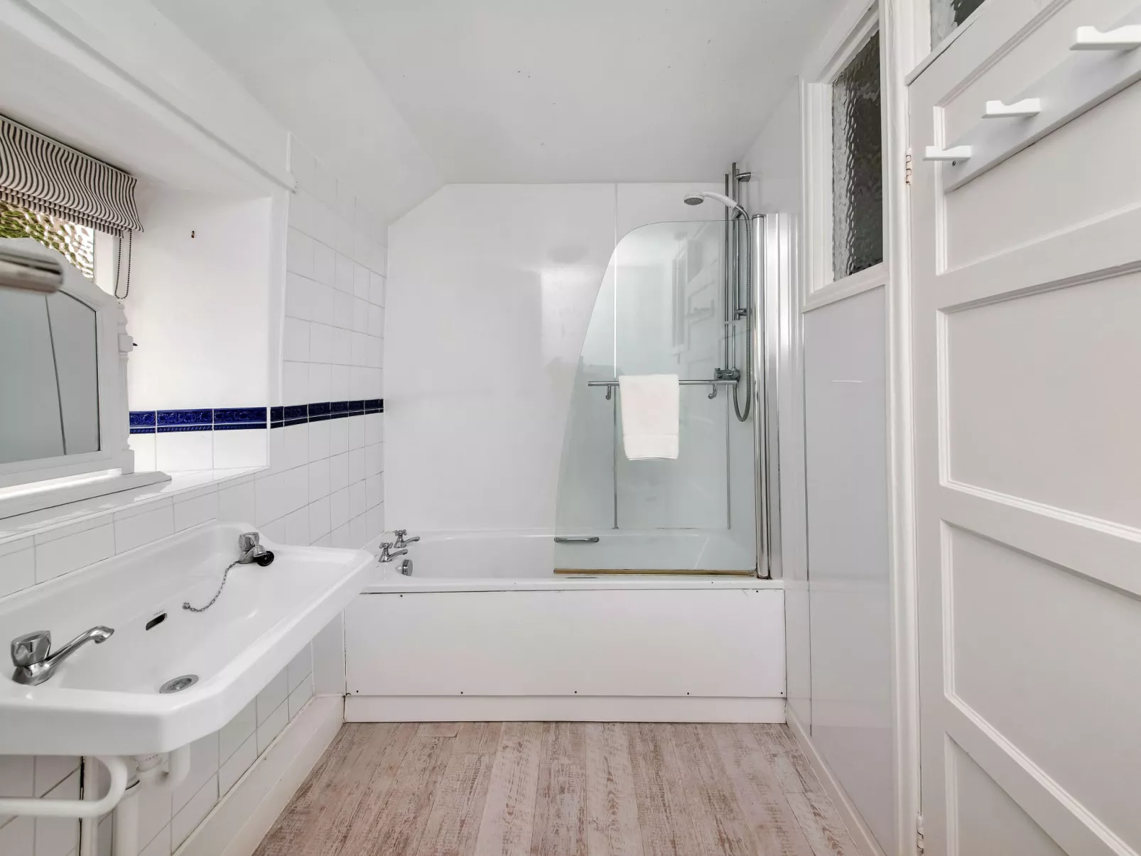 Low Green Cottage-Inside