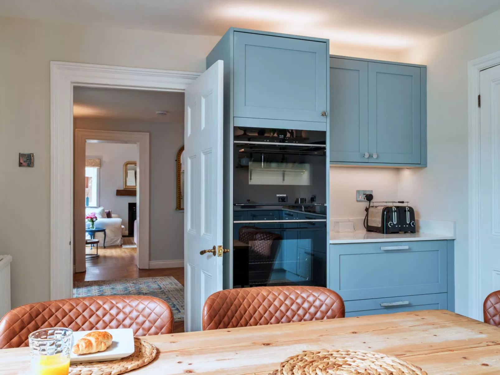 Hillside House-Drinnen