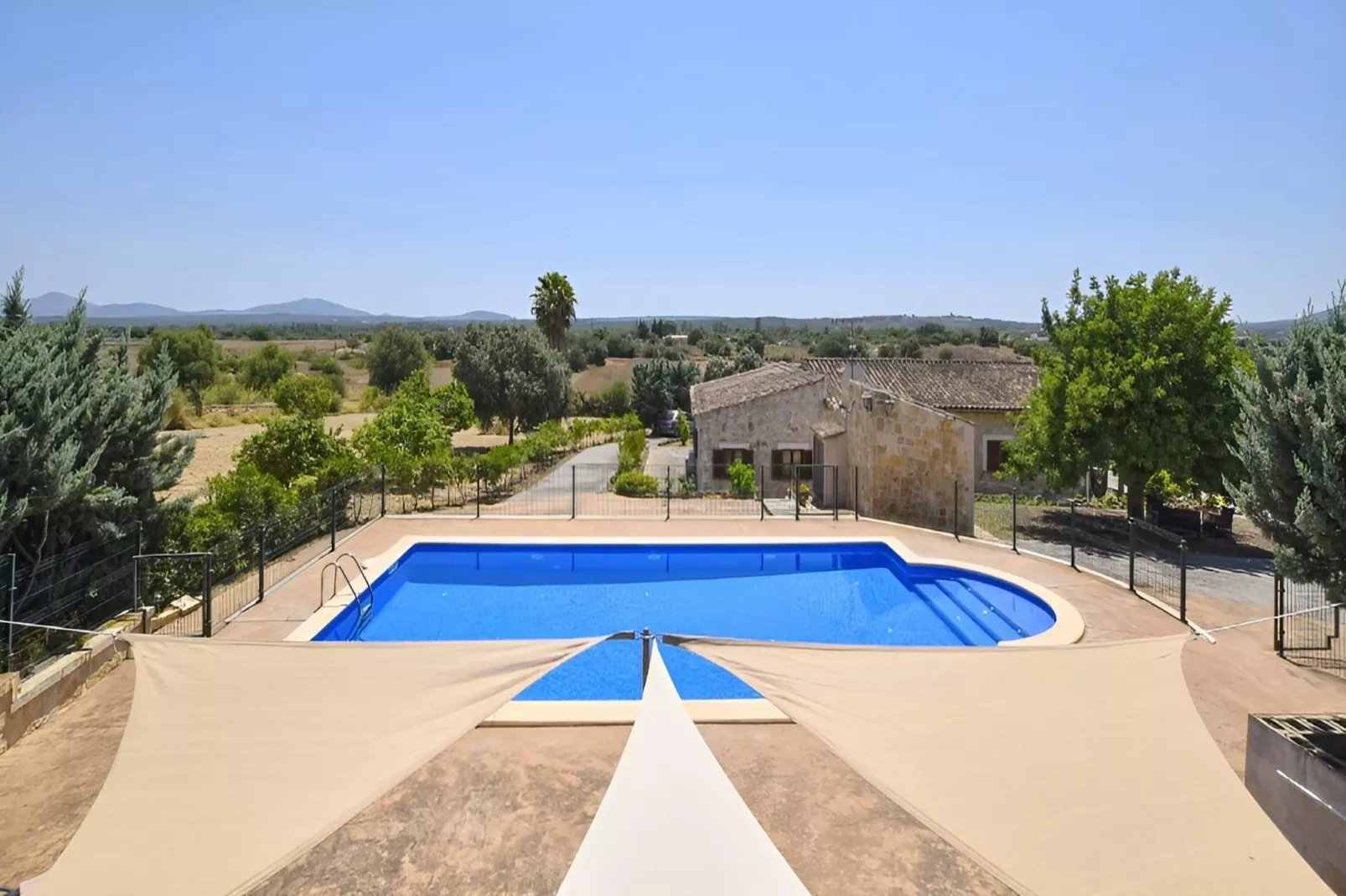 CA CLADERA  RAFAL ROIG - Schwimmbad