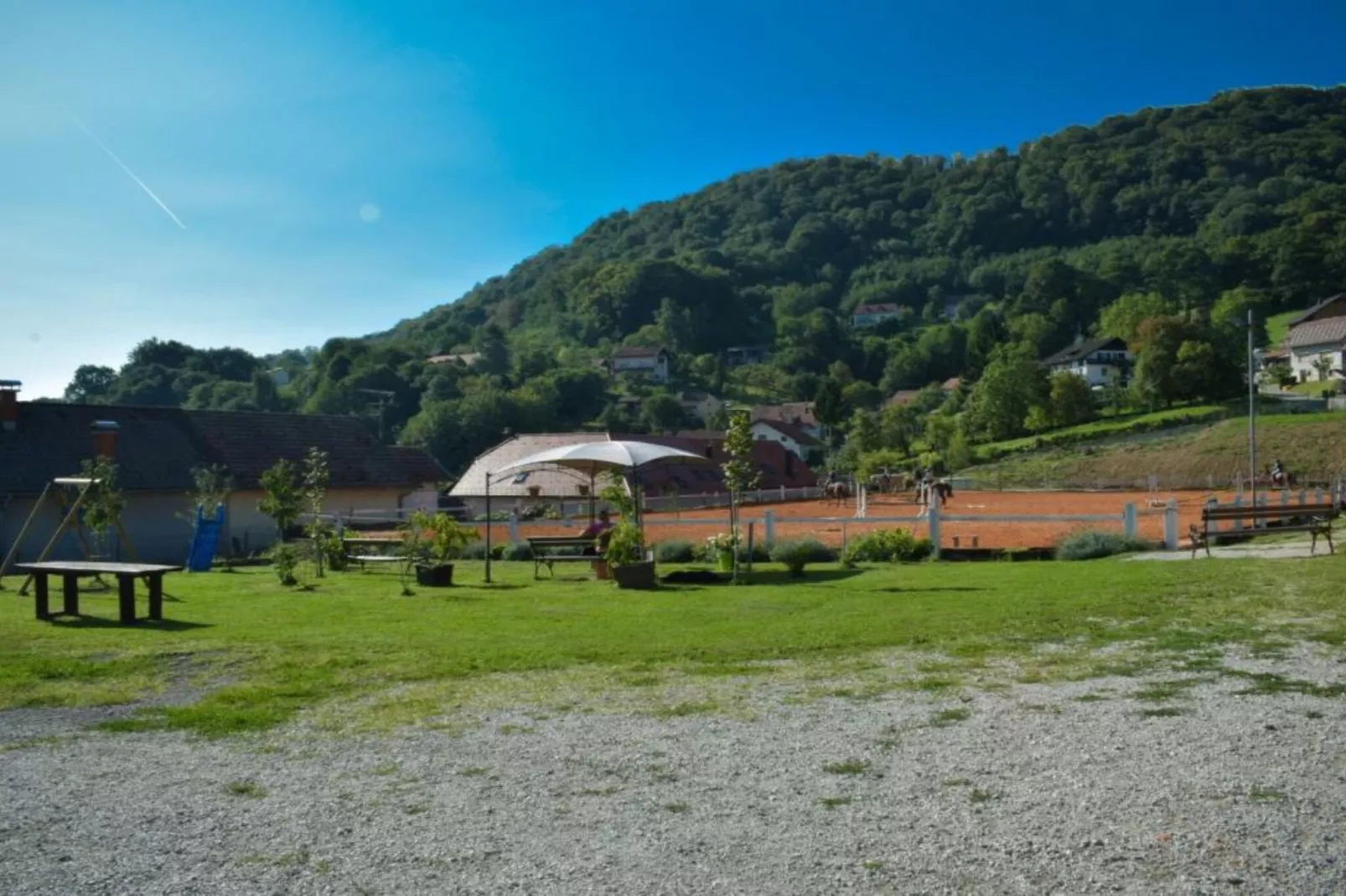 Zevnik Quiet Retreat with Stunning Views and Equestrian Activities - One Bedroom Apartment-Outdoor