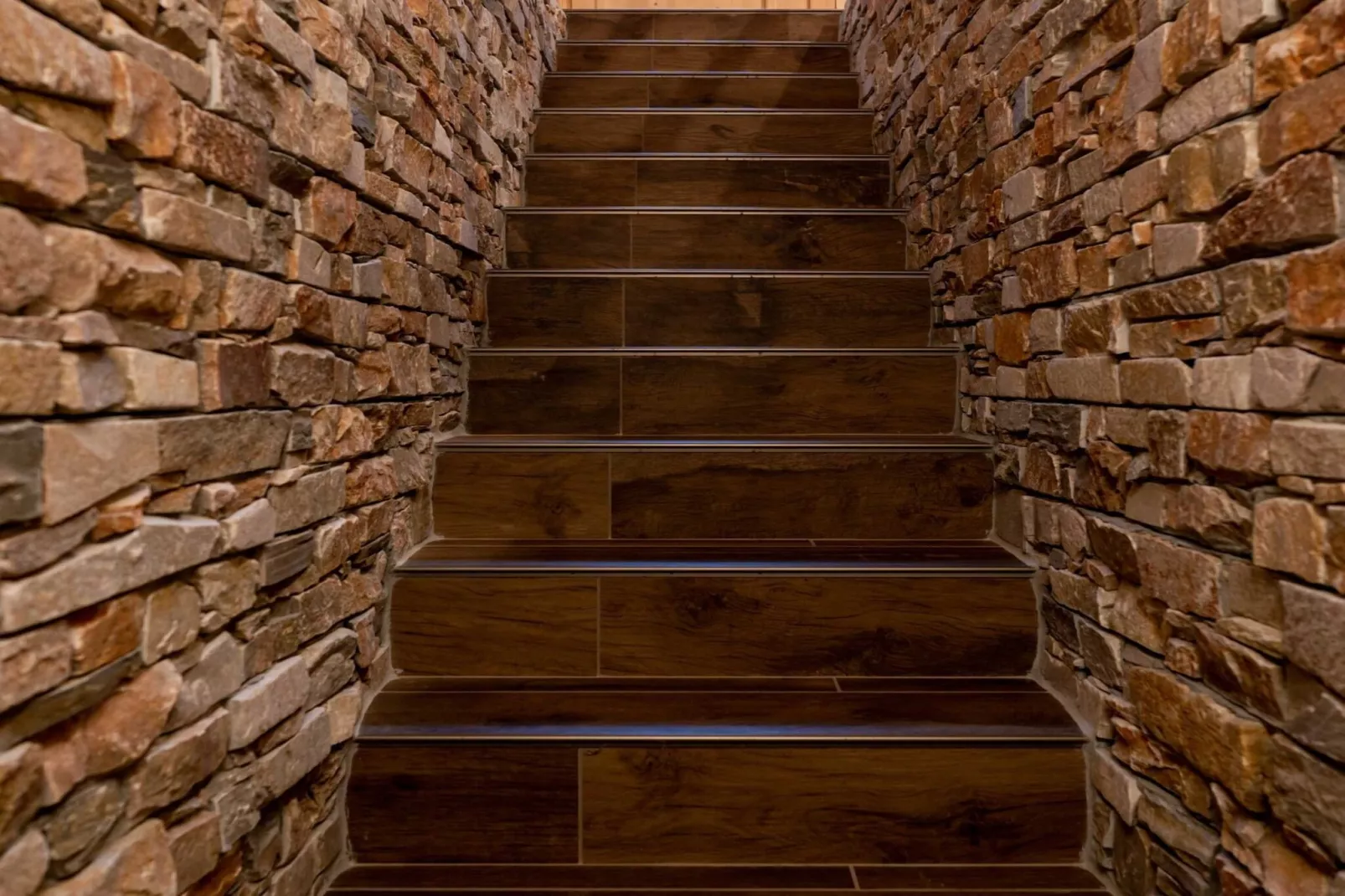 Echo Valley Hillside Holiday Home with Sauna - Two Bedroom Holiday Home with Sauna-Treppe