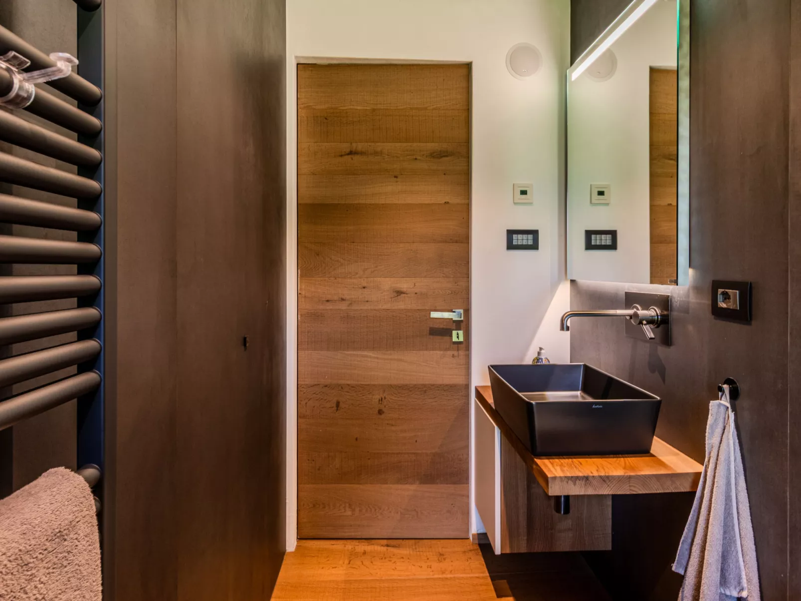 Woodhouse Domaso-Dedans