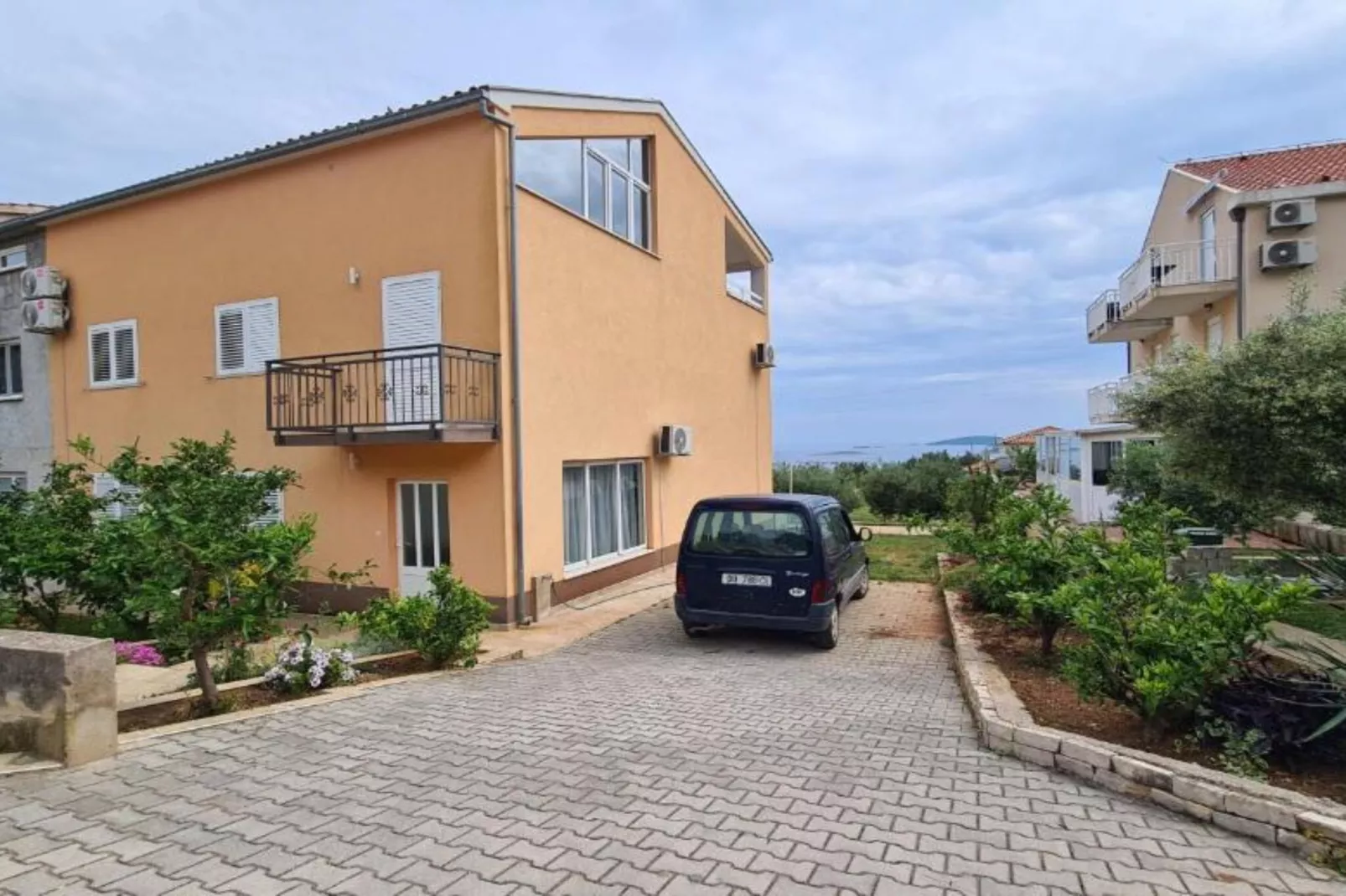 Apartment with One Bathroom-Outdoor