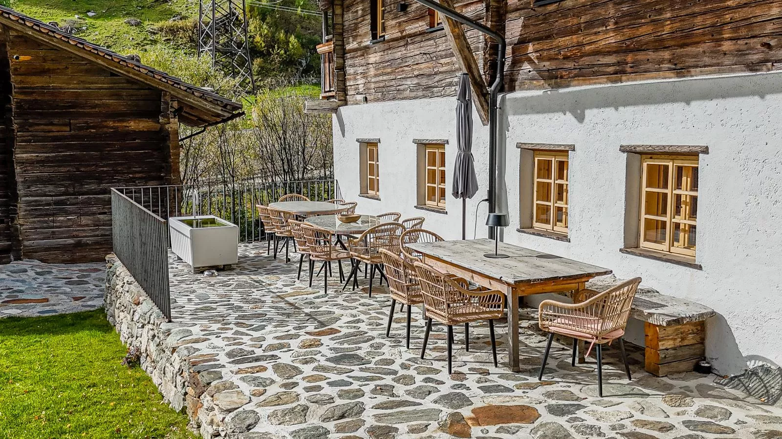 Raneburg 4 Almhaus-Terrasse/Balkon