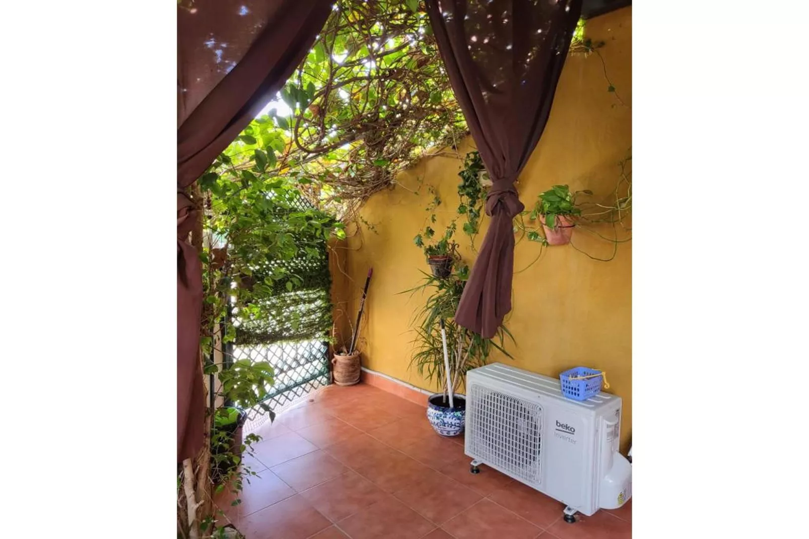 CT 368 AL - Faro's Casa Primera Linea Naturista Veraplaya-Terrasse/Balkon