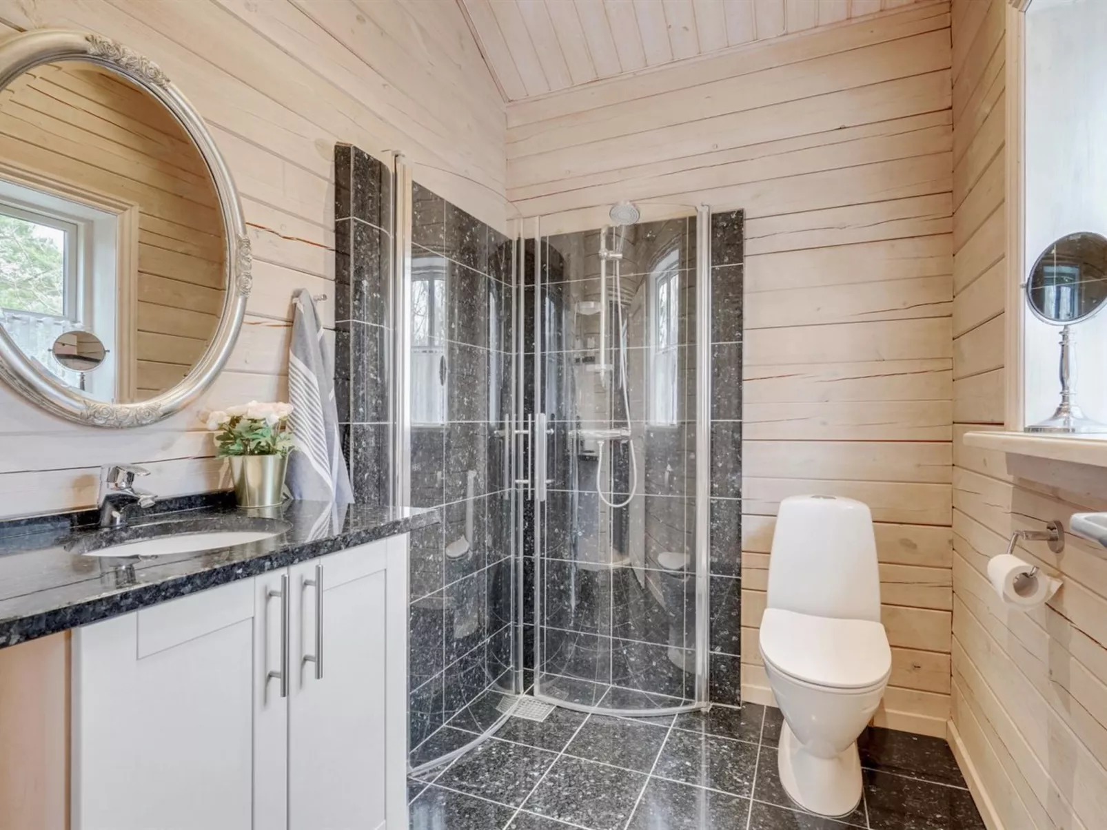 "Fatiha" - 800m from the sea-Inside