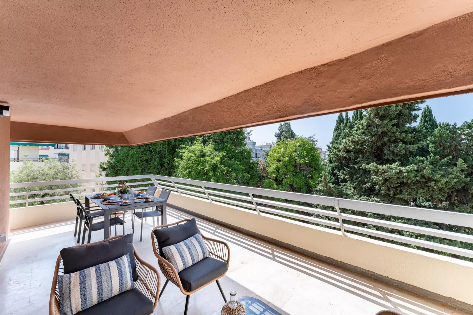 CT 393 - Faro's Soulrise Rooftop - Marbella Beach-Terrace balcony