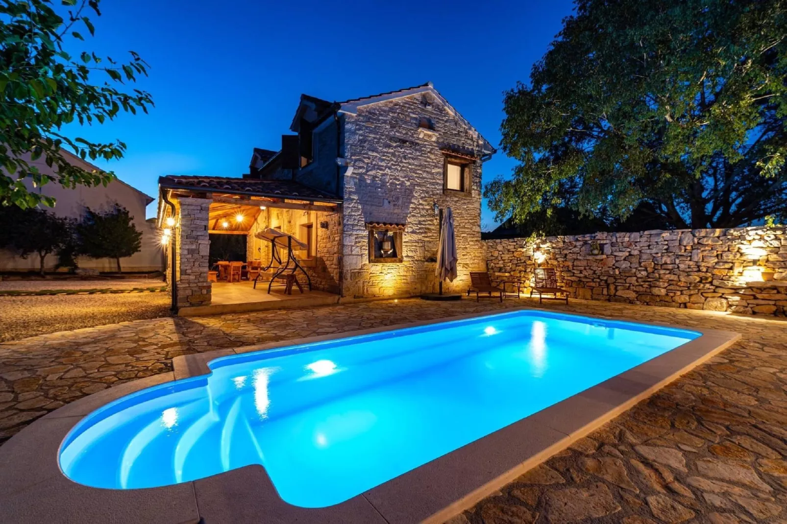 Authentic Villa Malou-Schwimmbad