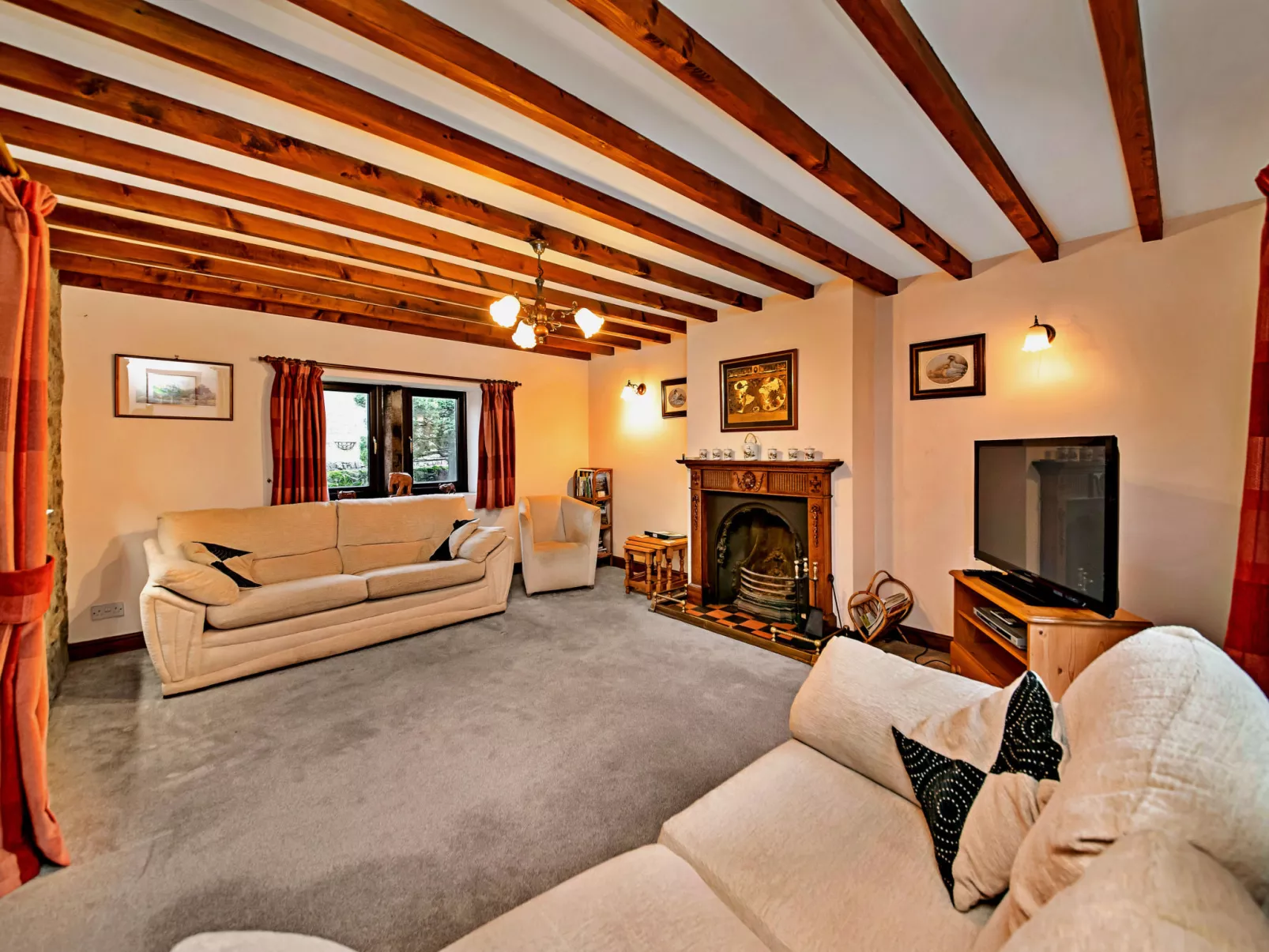 The Shires at Alstonefield-Dedans