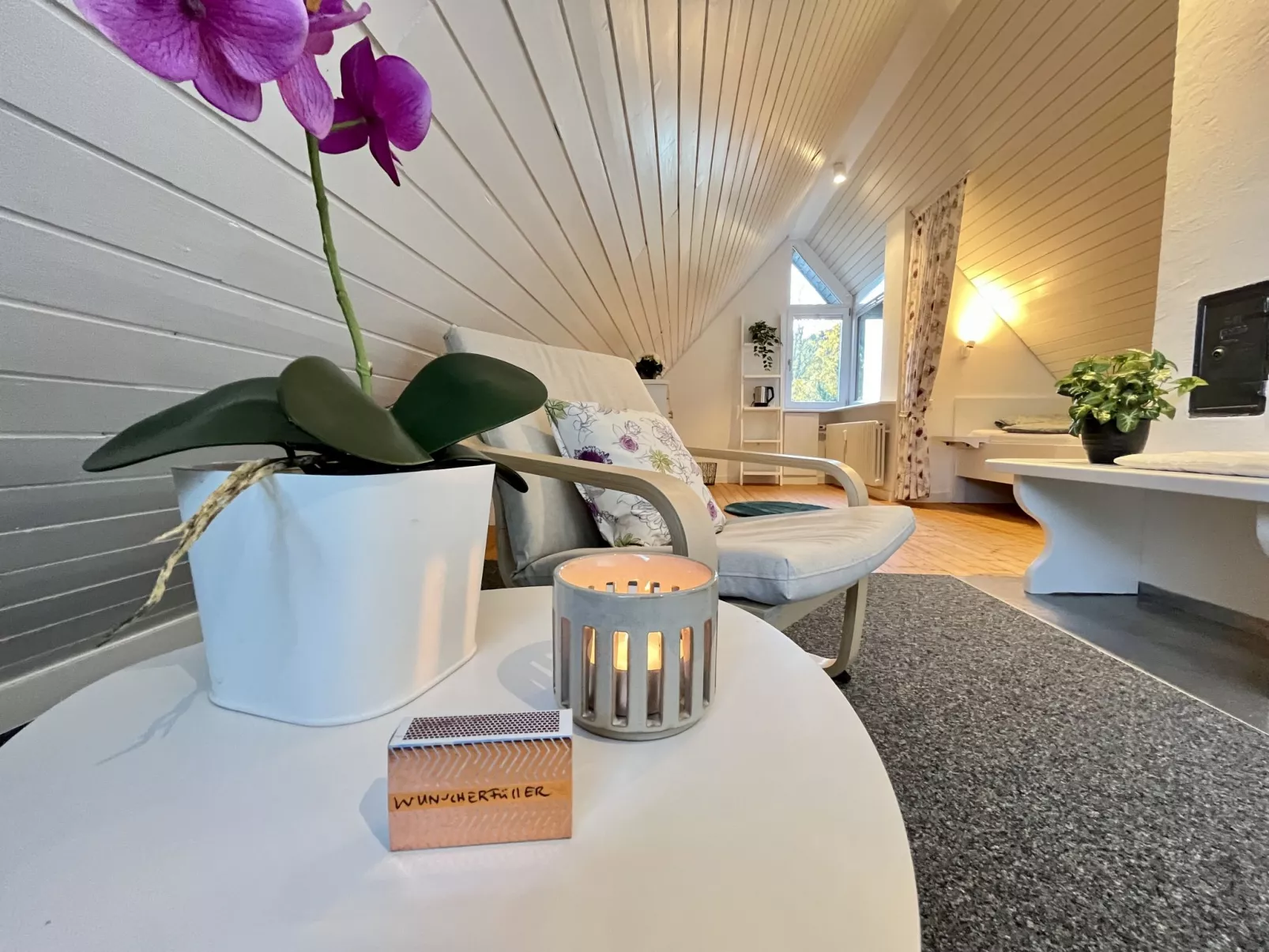 Falkennest - mit Blick auf den Titisee-Drinnen