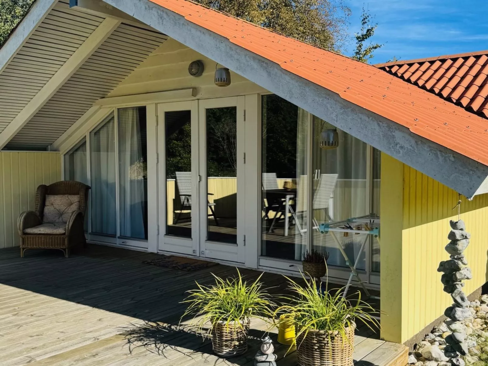 "Lenny" - 500m from the sea-Outside