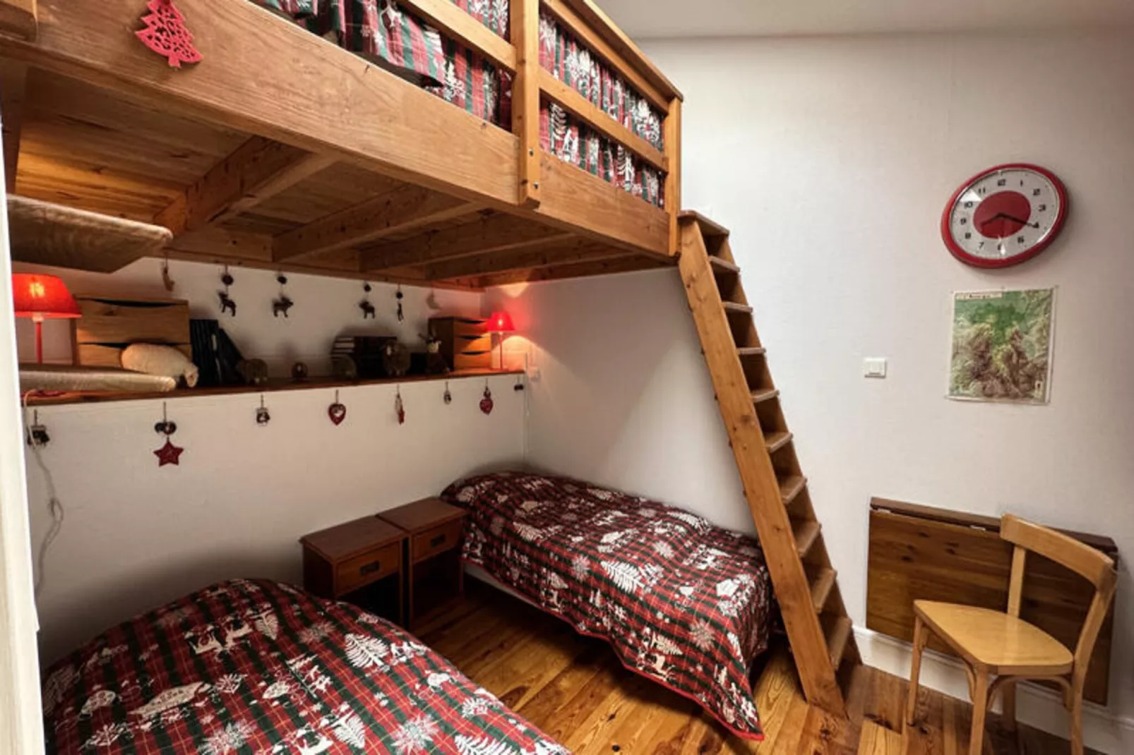 Appartements à Saint Jacques Des Blats-Nicht zugeordnet