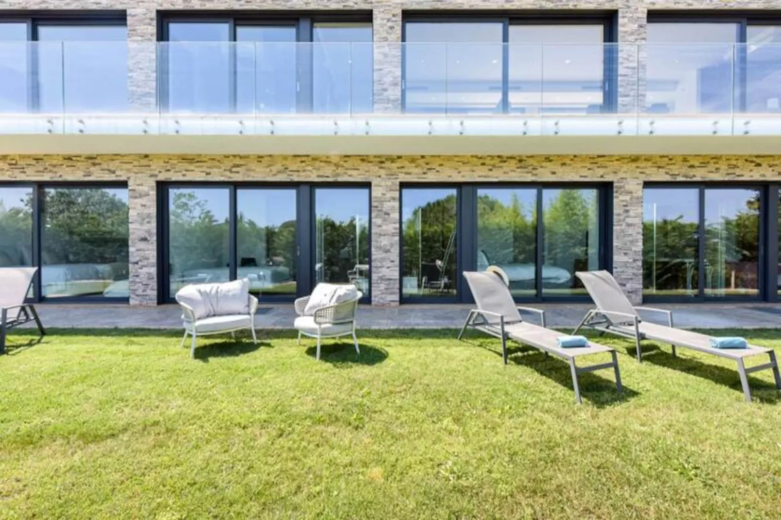 Résidence Villa D&rsquo;architecte Avec Piscine Chauff&eacute;e Pour 10 !-Nicht zugeordnet