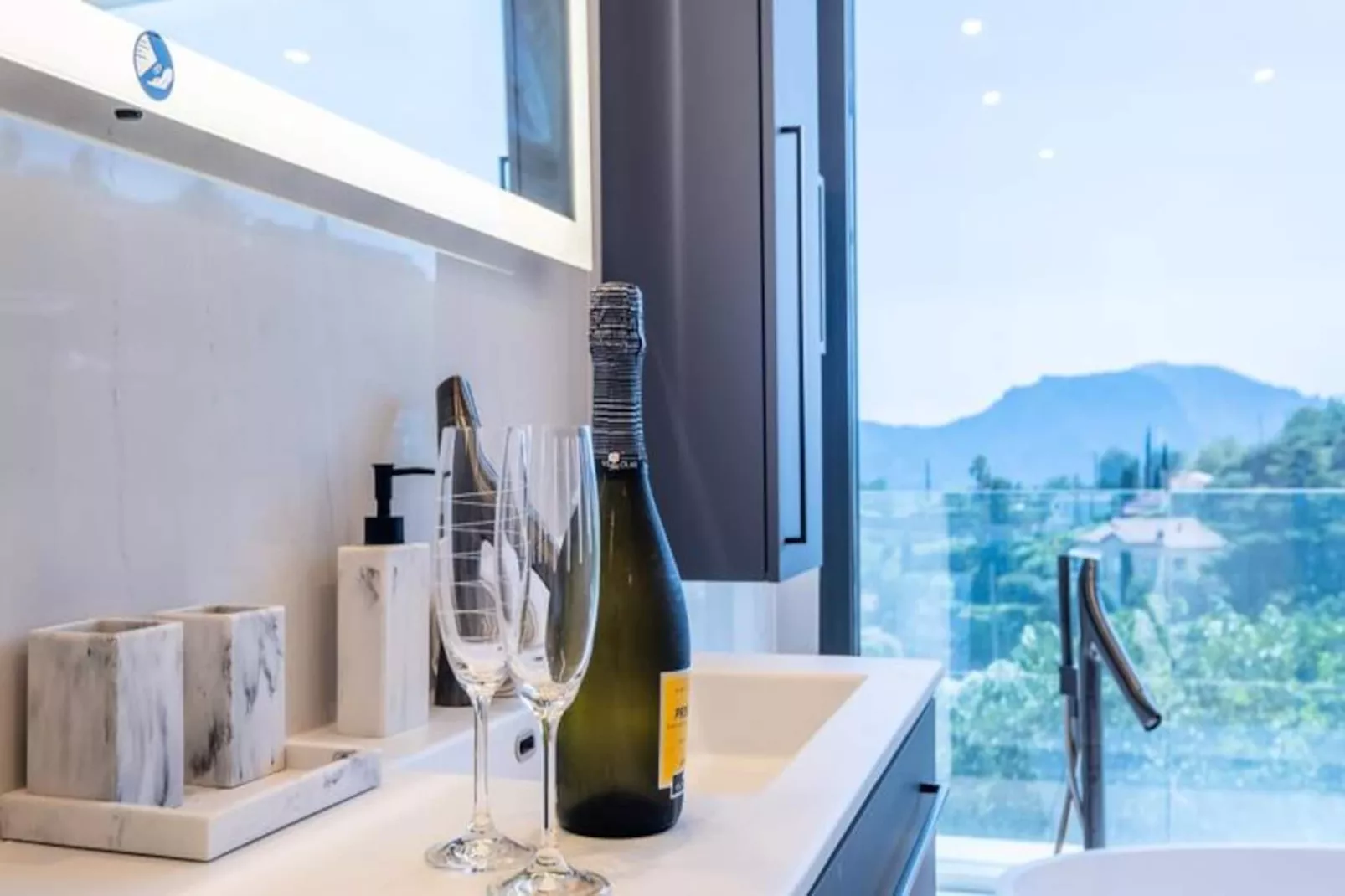 Résidence Maison D'architecte Avec Piscine Chauff&eacute;e & Sublime Vue Mer-Non tagué