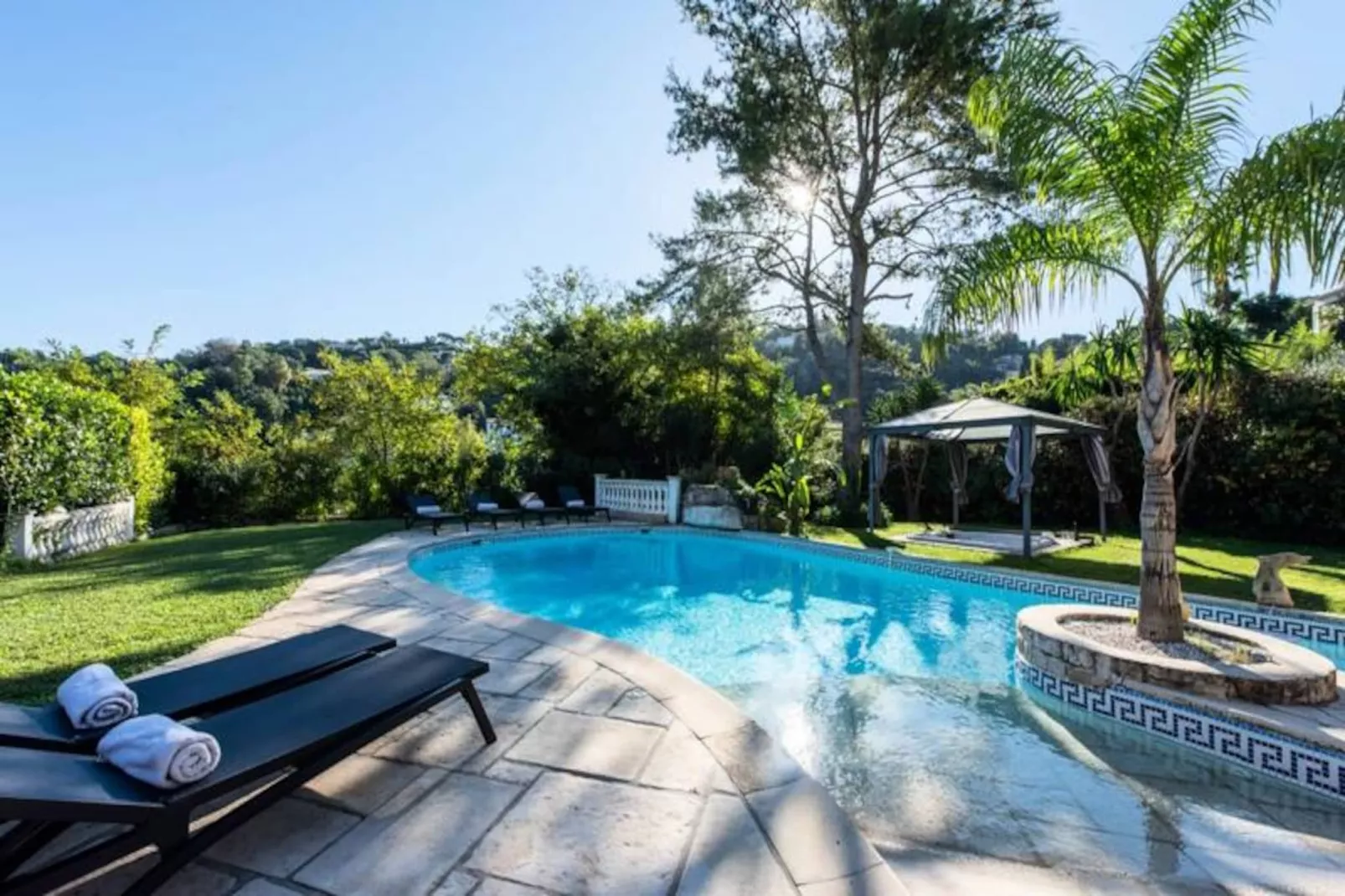 Résidence Villa 330m2, 6 Chambres, Piscine Chauff&eacute;e Jacuzzi-Untagged