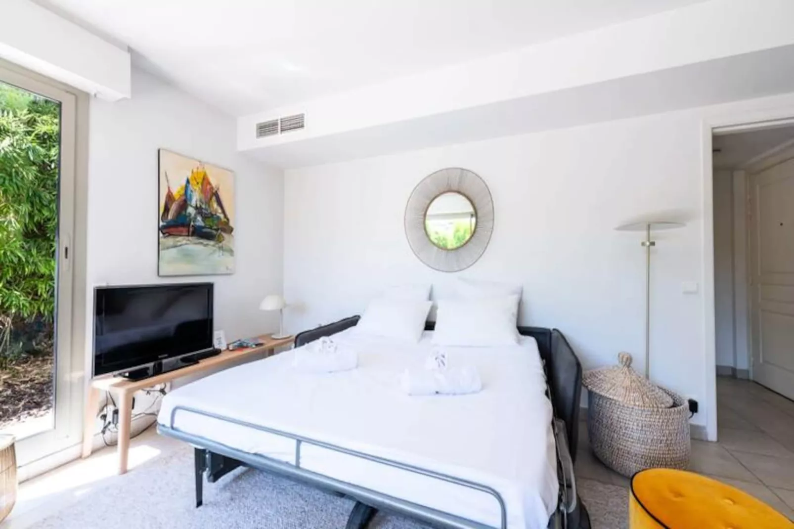 Résidence 2p Rez-de-jardin Avec Piscine – Calme, Parking Privé-Untagged