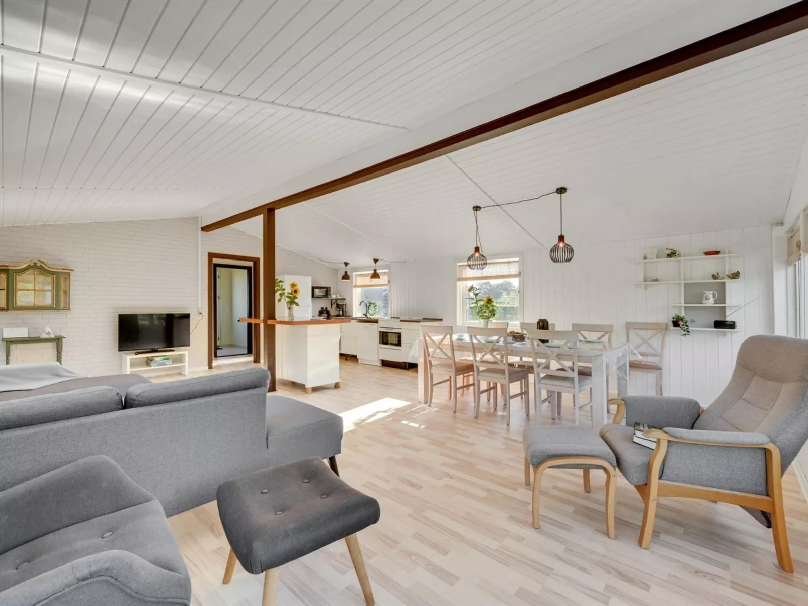 "Valdemar" - 350m to the fjord-Dedans