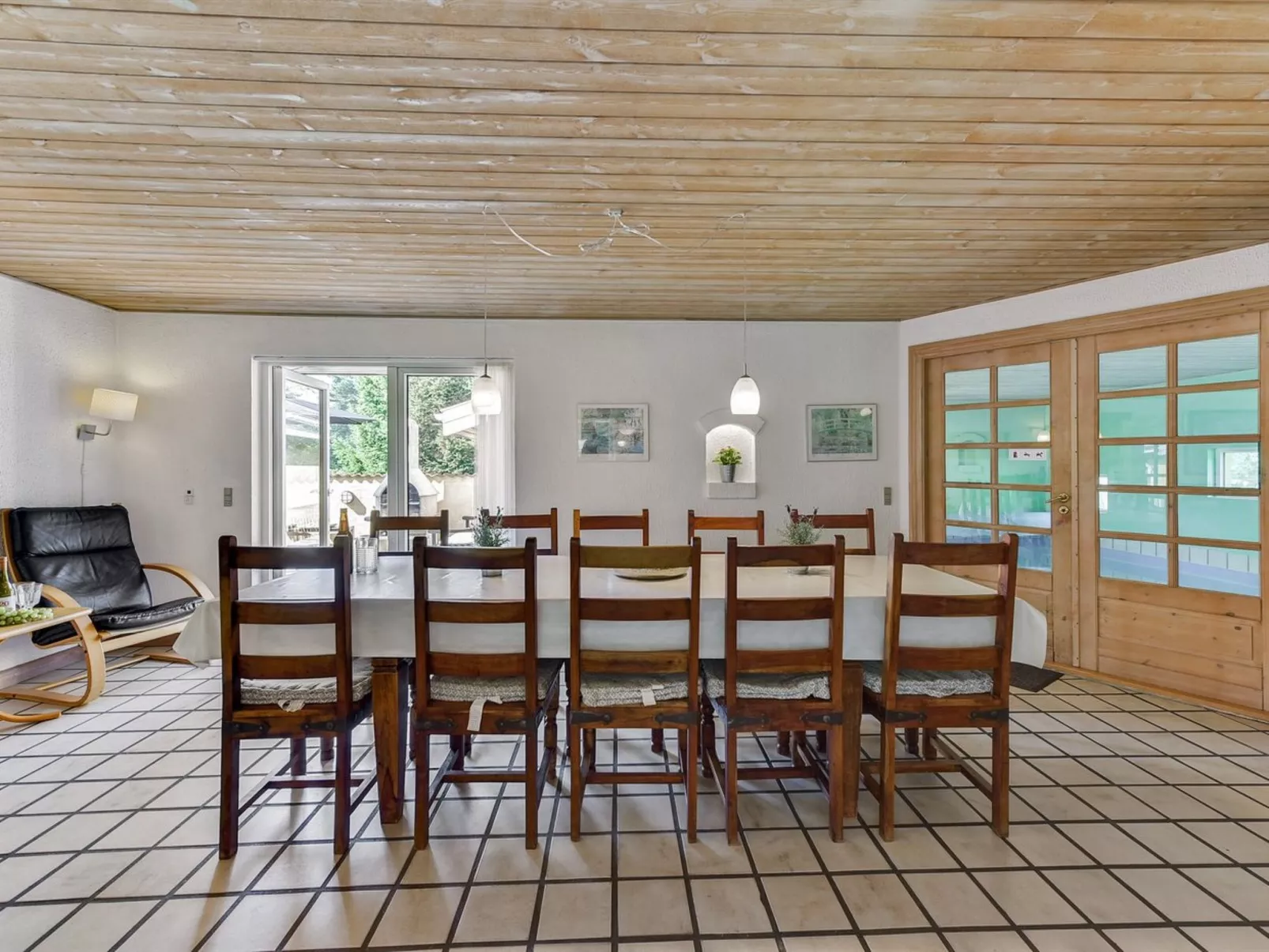 "Billing" - 11km from the sea-Drinnen