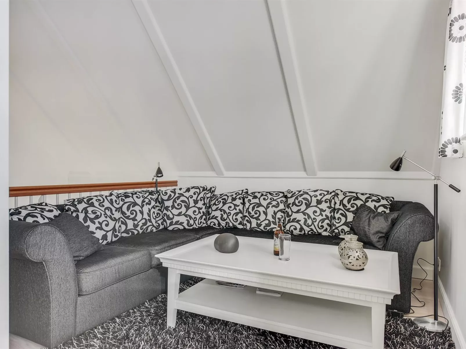 "Joar" - 5m to the fjord-Inside