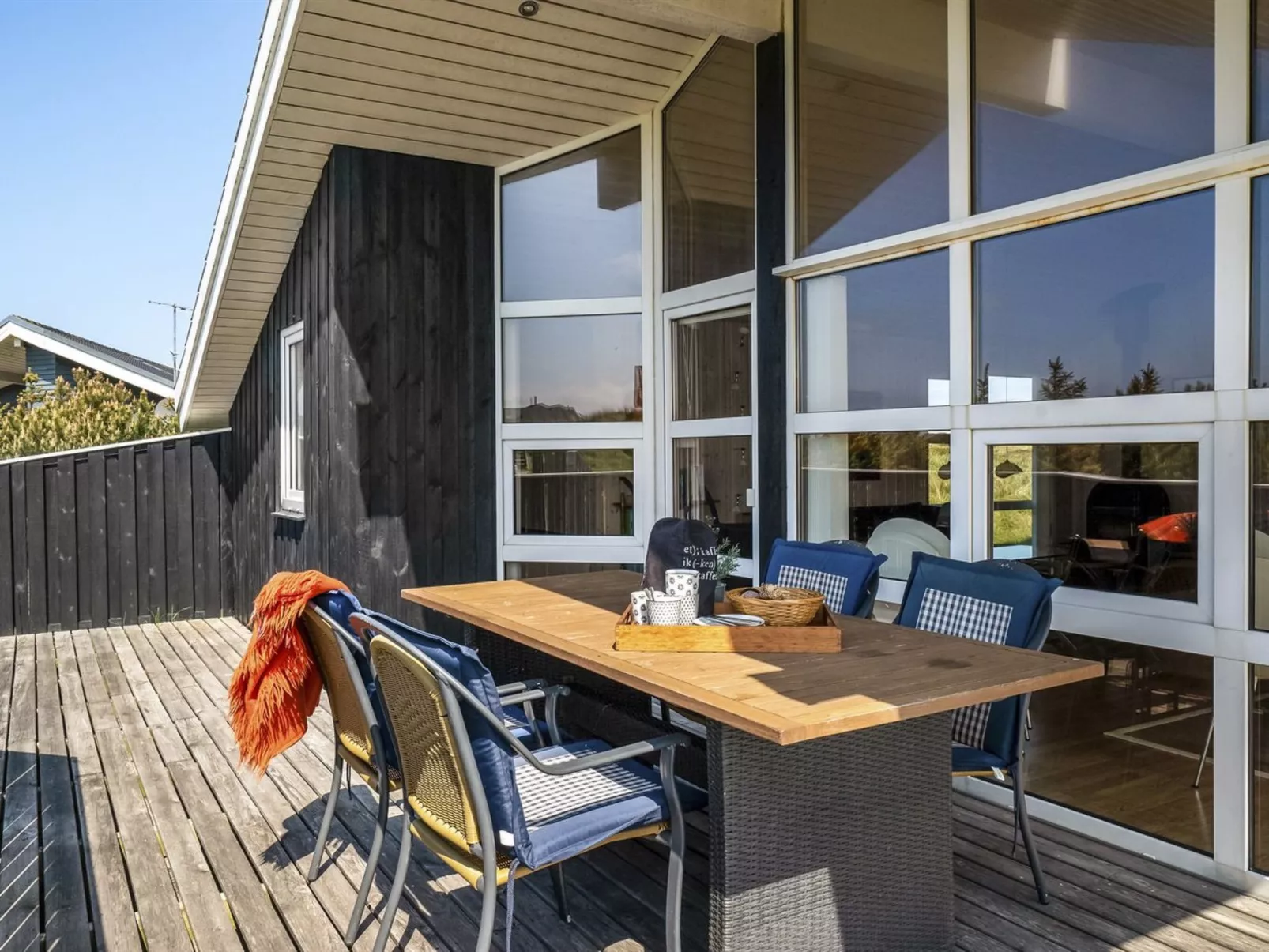 "Emppu" - 400m from the sea-Draußen