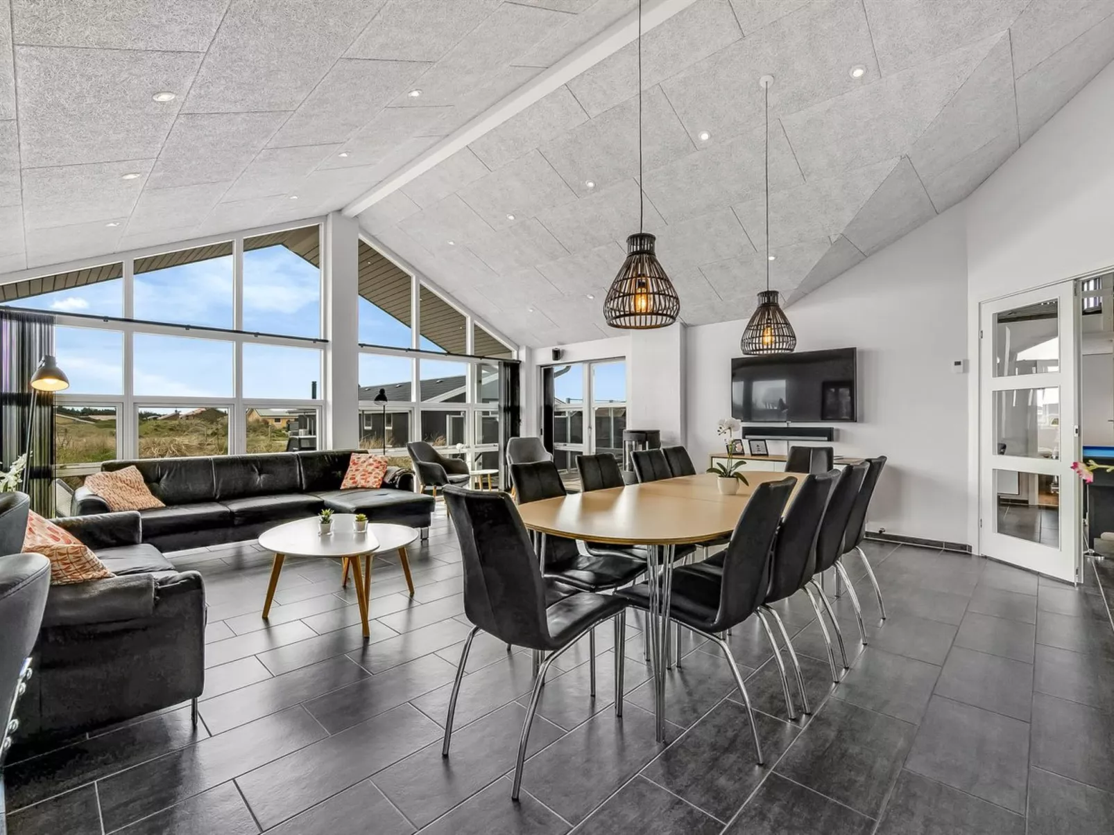 "Ennie" -  from the sea-Inside