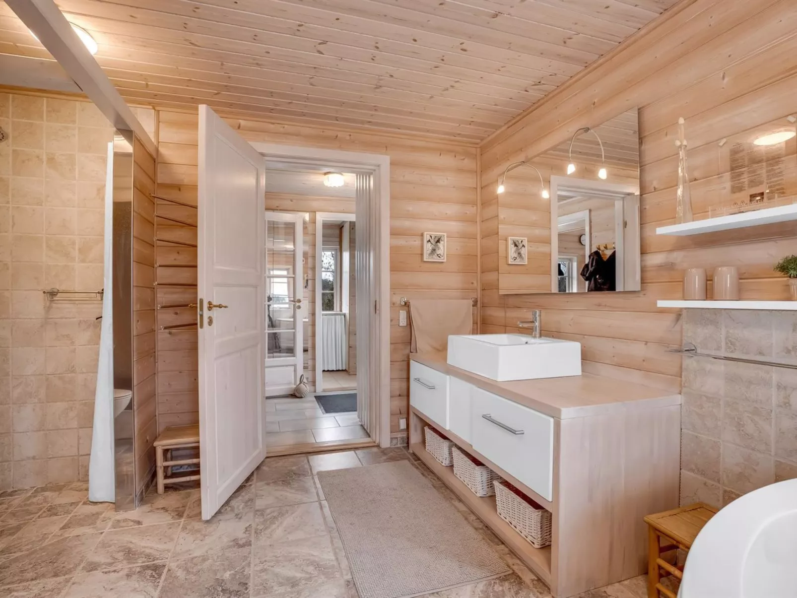 "Zişan" - 1.1km from the sea-Inside