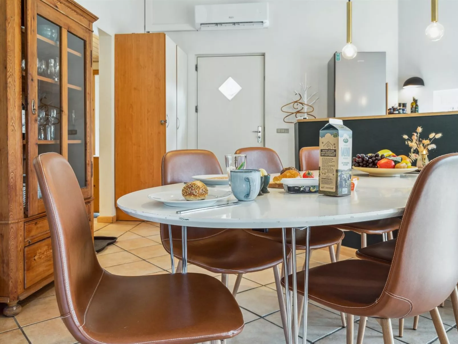 "Amanda" - 30km from the sea-Inside