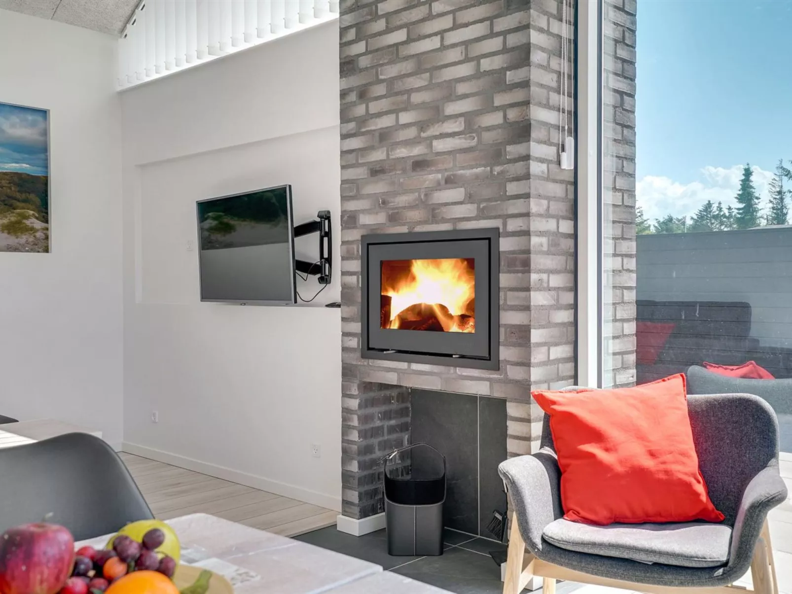 "Erk" - 700m from the sea-Inside