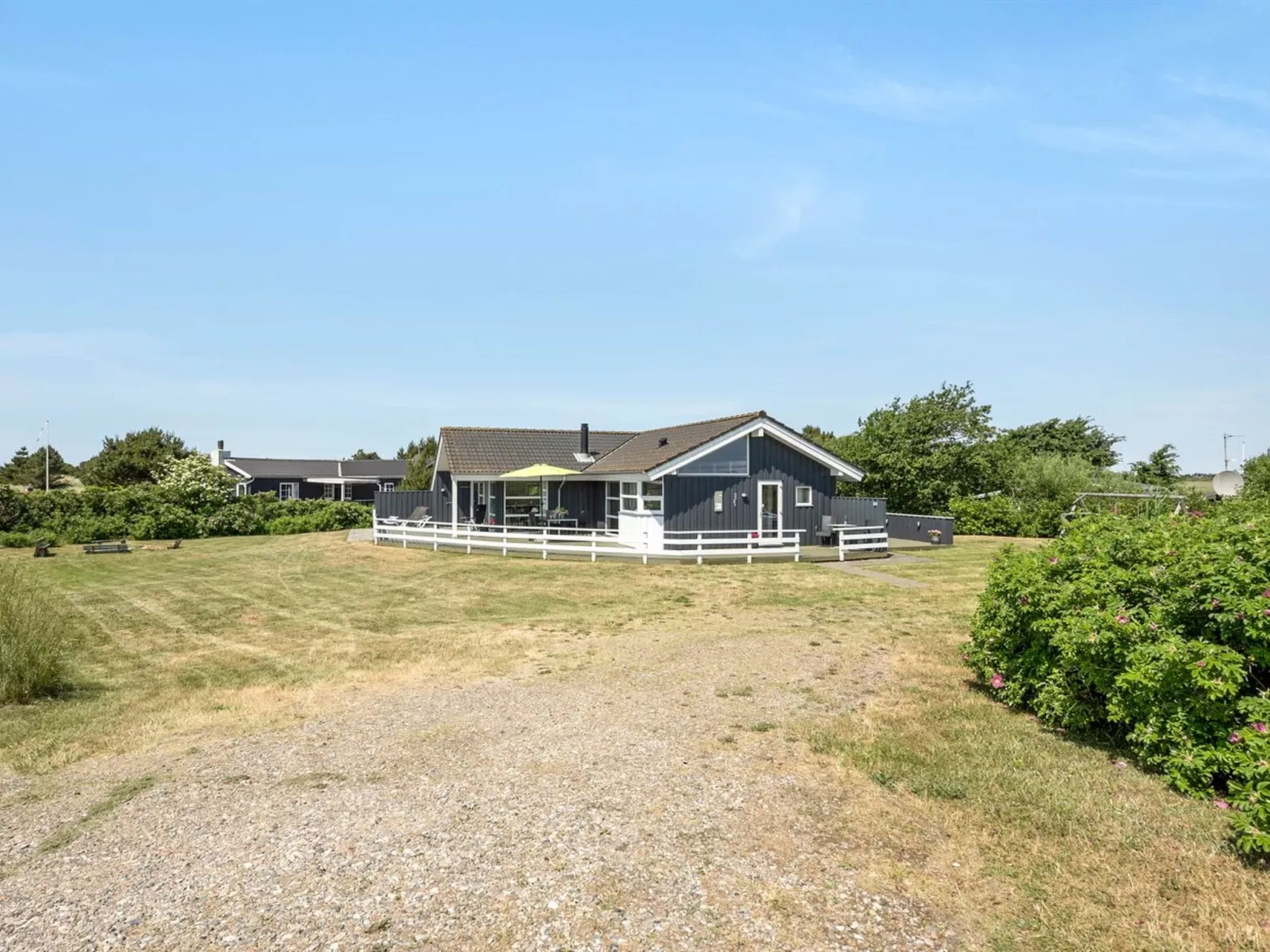 "Chrisse" - 550m from the sea-Outside